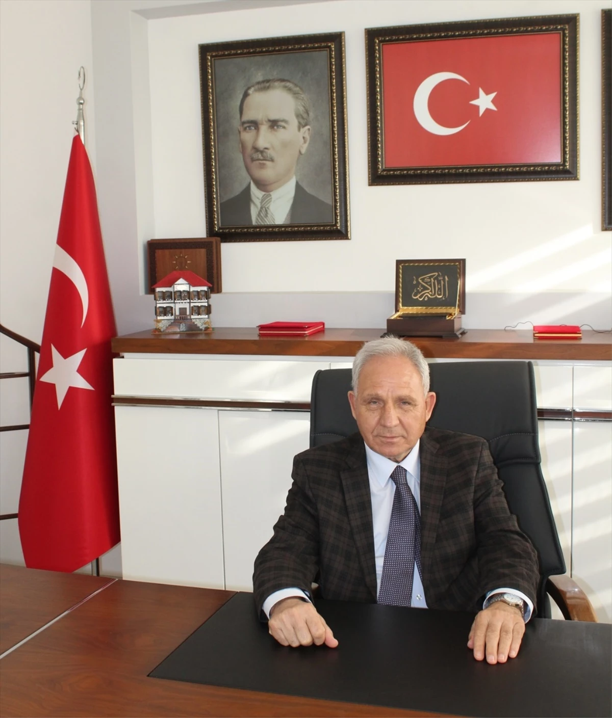 Balkan Rumeli Türkleri Konfederasyonu Genel Başkan Yardımcısı Erol Ulu, Çalışan Gazeteciler Günü\'nü kutladı
