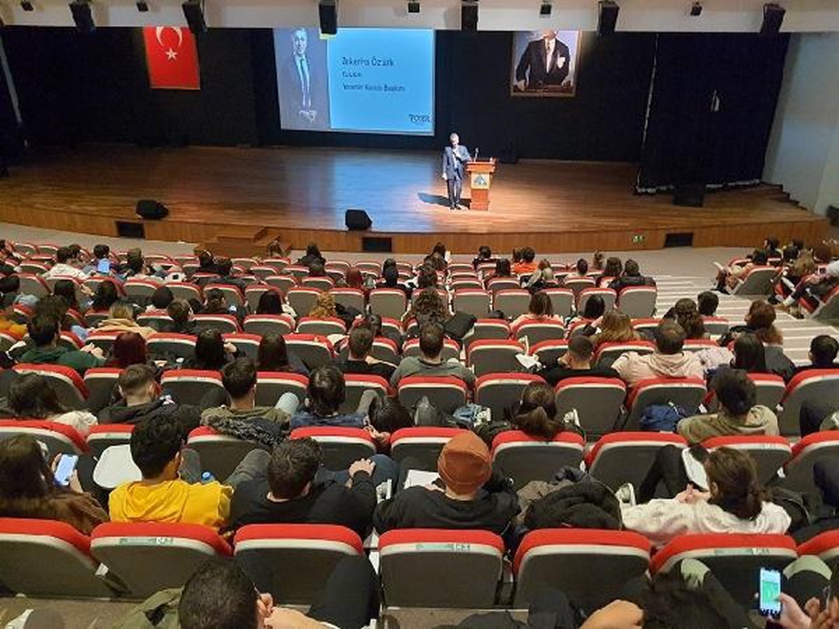 Finansal Okuryazarlık Derneği Başkanı Gençlere Önerilerde Bulundu