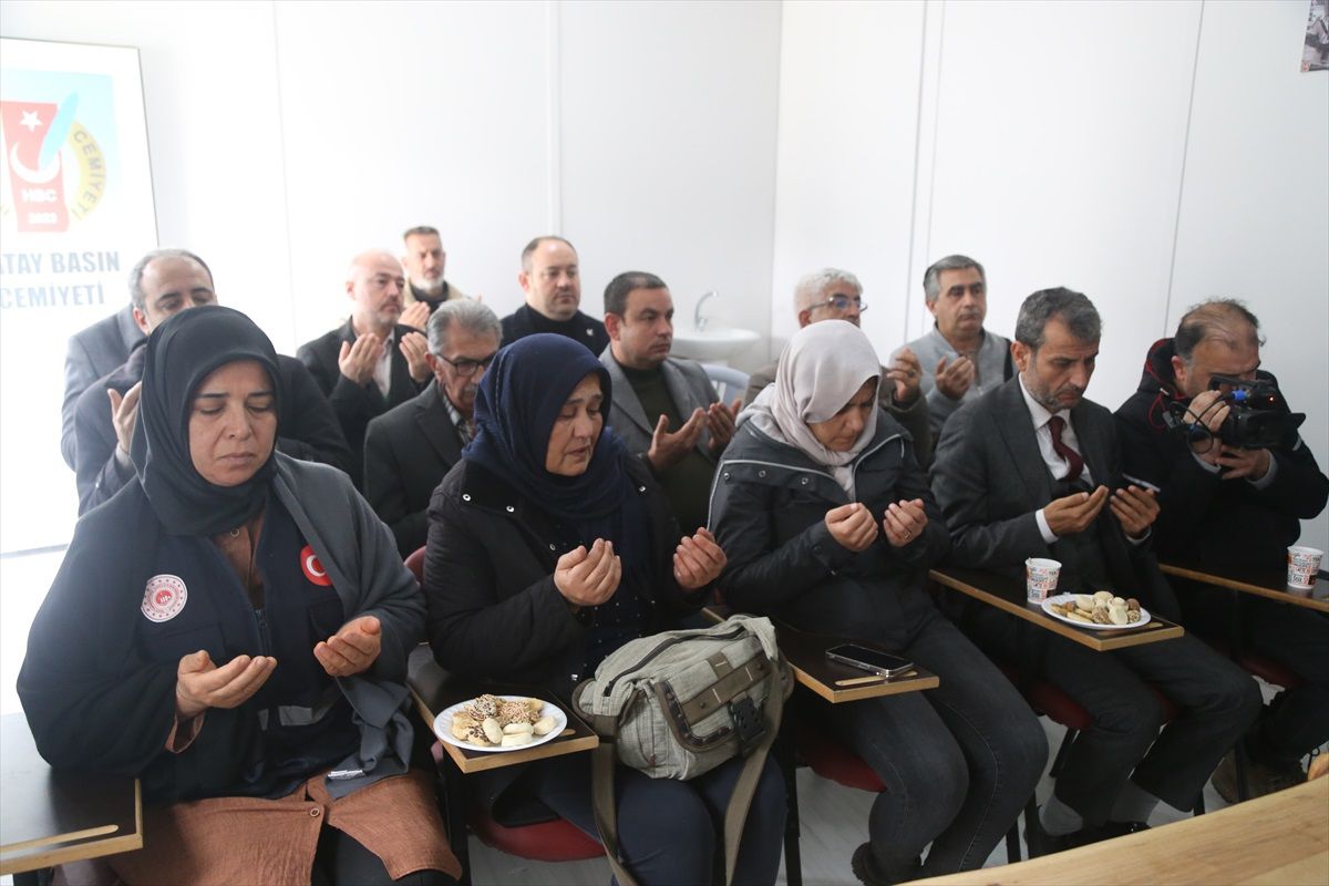 Hatay'da depremde hayatını kaybeden gazeteciler için anma programı düzenlendi