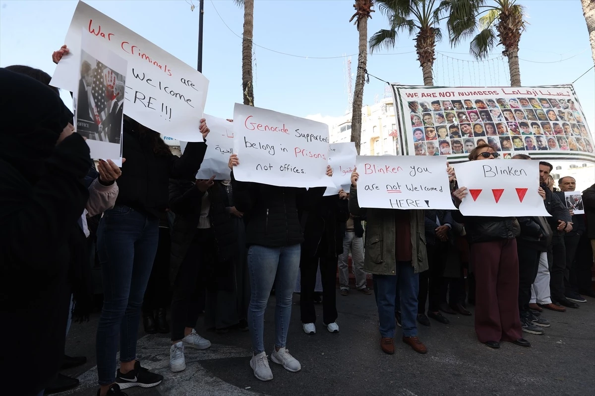 Filistinliler, Blinken\'ın ziyaretini protesto etti