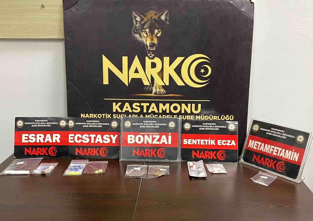 Kastamonu\'da Uyuşturucu Operasyonu: 4 Gözaltı