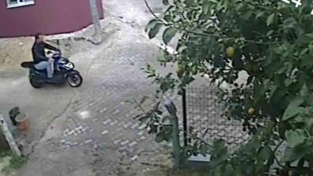Adana\'da Motosiklet Hırsızlığı Yapan Şüpheliler Yakalandı