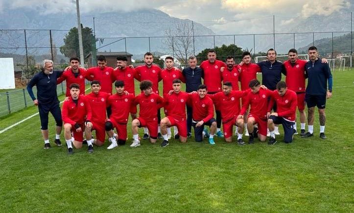 Zonguldak Kömürspor Antalya kampında çift idmanla çalışıyor