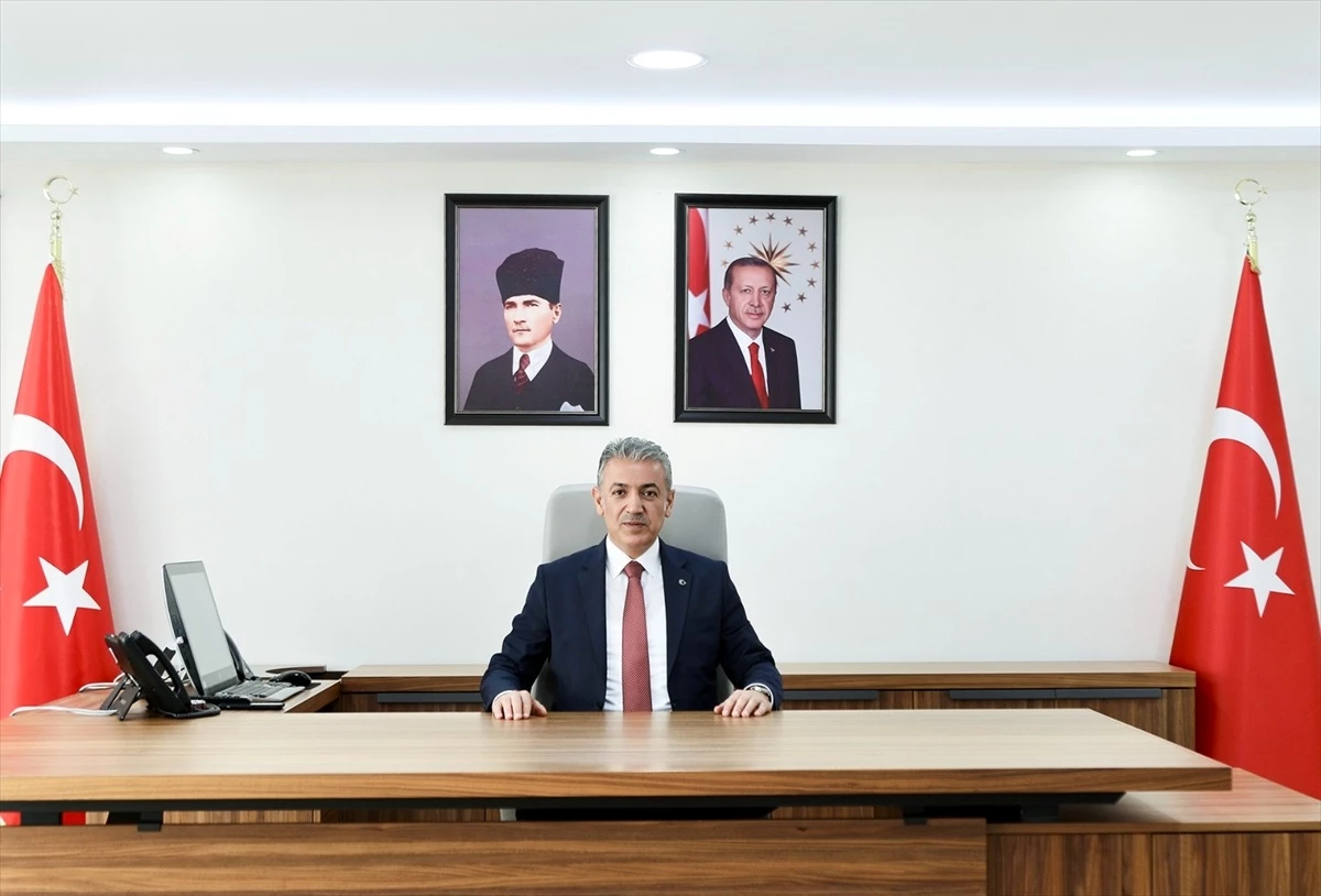 Mardin Valisi ve Büyükşehir Belediye Başkan Vekili Tuncay Akkoyun, 10 Ocak Çalışan Gazeteciler Günü\'nü kutladı
