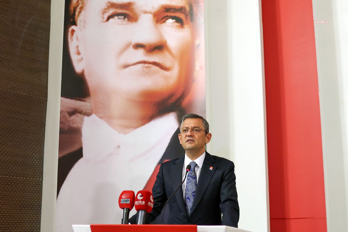 CHP Genel Başkanı Özgür Özel: Gazeteciler baskılarla boğuşmaya devam ediyor
