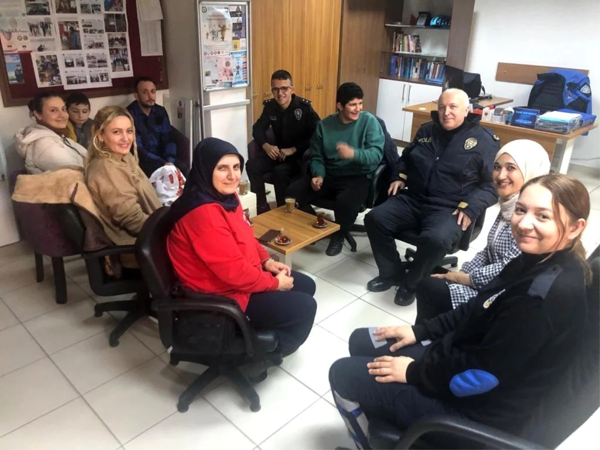 Düzce İl Emniyet Müdürlüğü, Hacı Hidayet Türkseven Özel Eğitim Uygulama Okulu öğrencilerini ağırladı