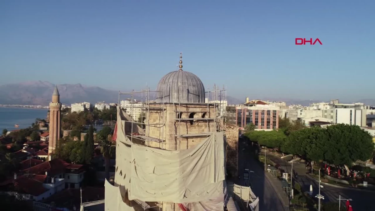 Antalya Saat Kulesi Çalınan Saatinin Yerine Konulacak Saatte Son Aşamaya Geldi
