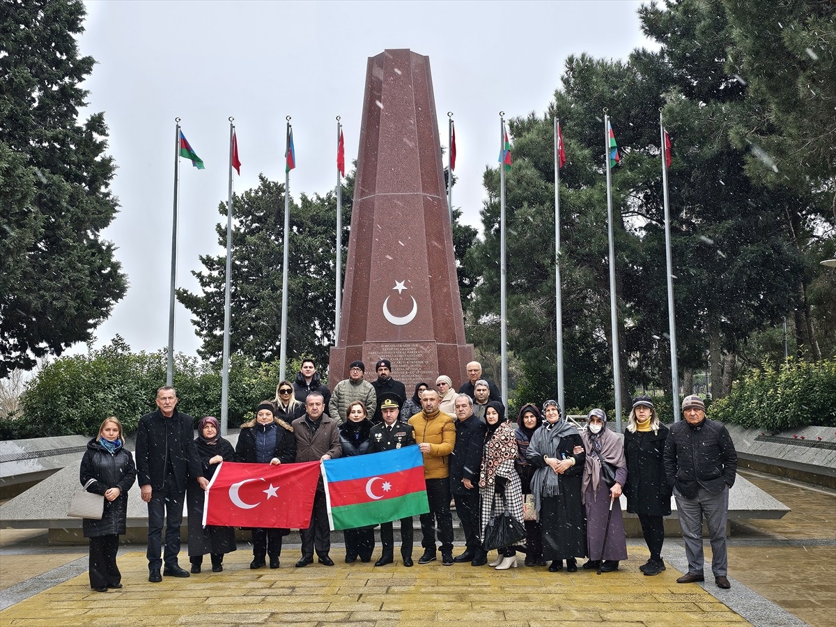 Türk ve Azerbaycanlı şehit yakınları ve gaziler bir araya geldi