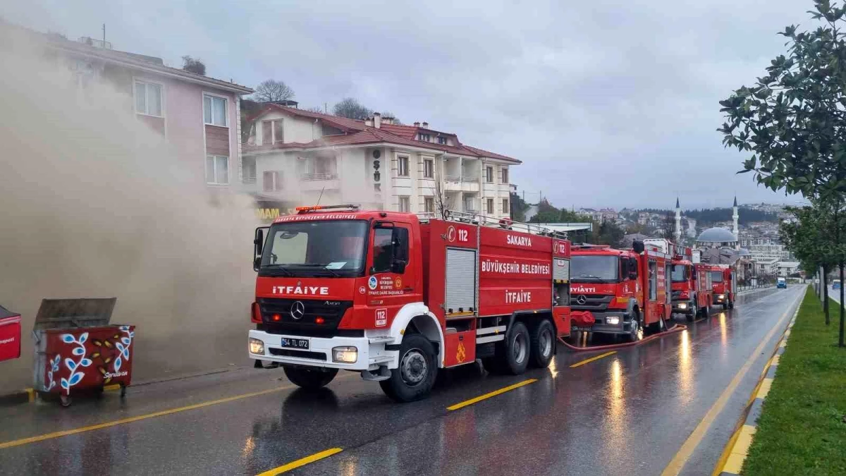 Serdivan\'da Spor Salonunda Çıkan Yangın Söndürüldü