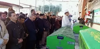 Aydın'da viyadük kazasında hayatını kaybeden 3 kişi toprağa verildi