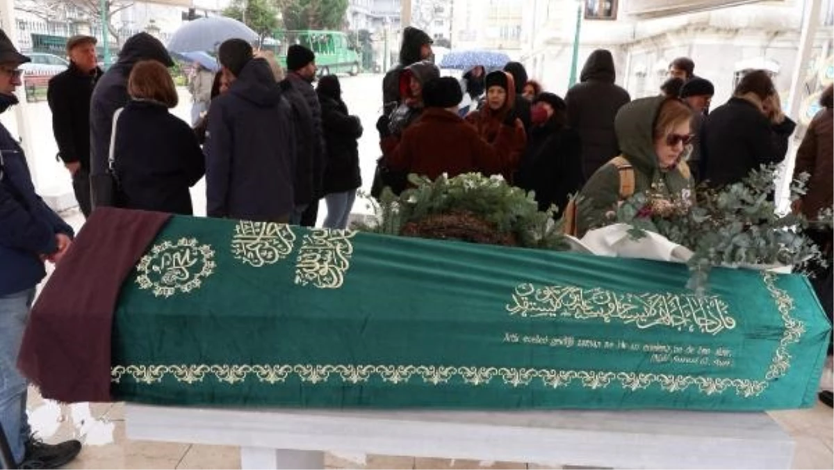 Türkiye\'nin ilk güzellik kraliçesi Gelengül Melek Erman hayatını kaybetti