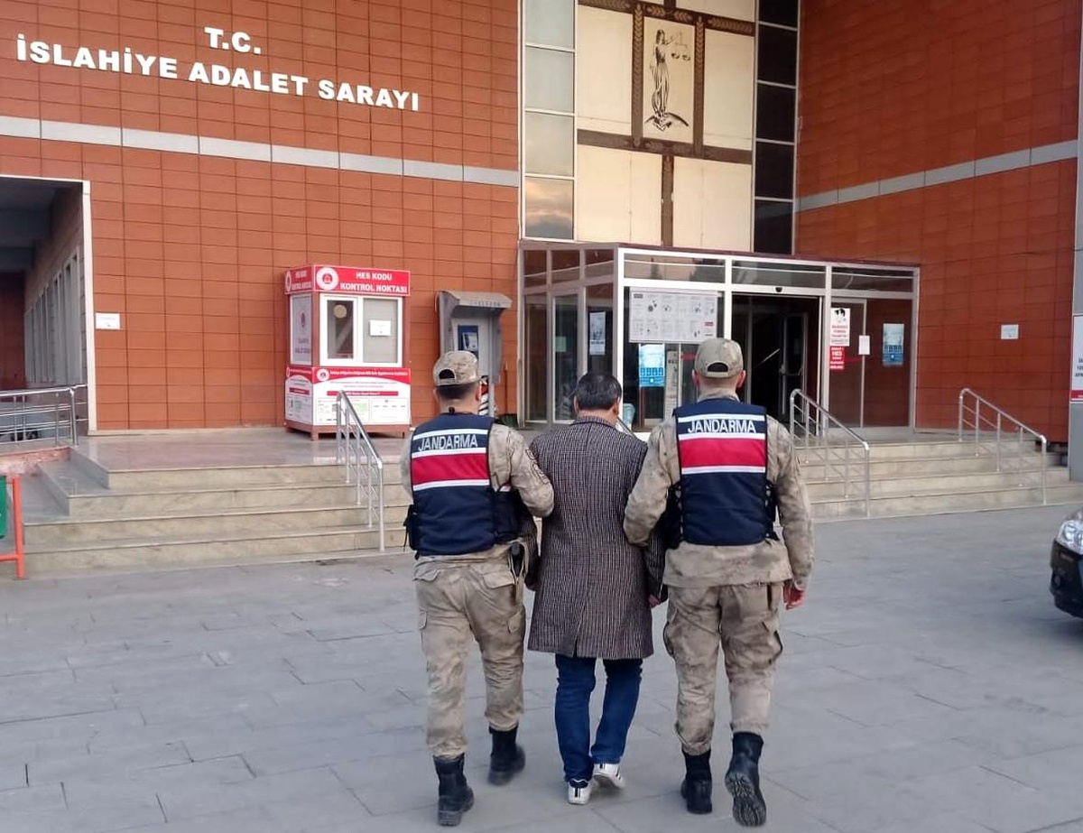 Gaziantep\'te 4 Evden Nakit Para Çalan 2 Şüpheli Yakalandı
