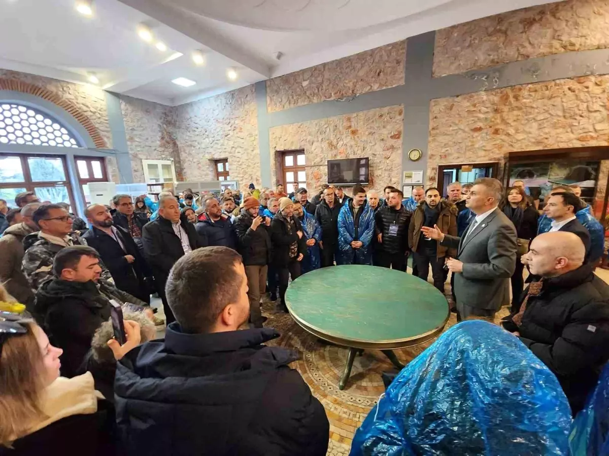 Gölcük Belediye Başkanı, turizm acentelerine Yazlık Ilıca\'yı tanıttı