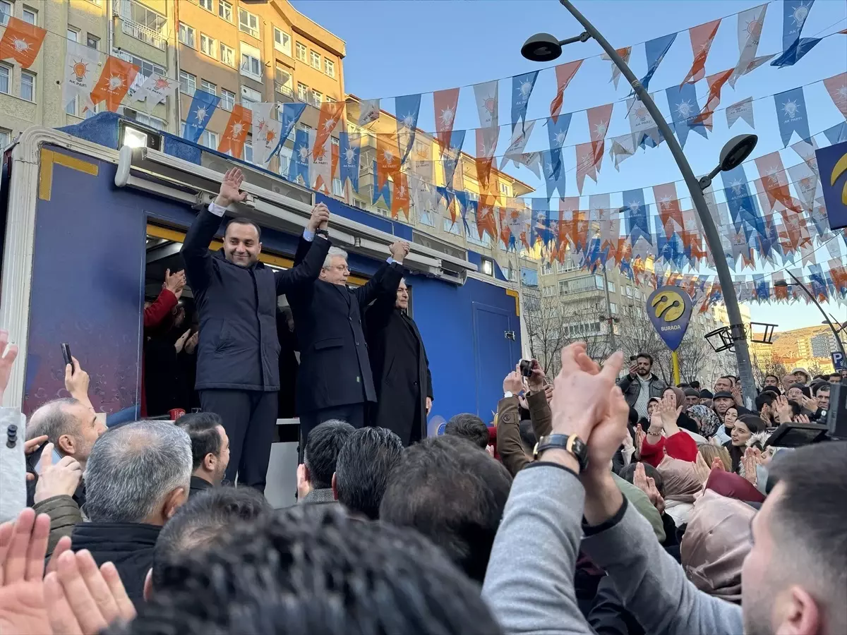 AK Parti\'den Çankırı Belediye Başkanlığına aday gösterilen Hüseyin Filiz için karşılama programı yapıldı