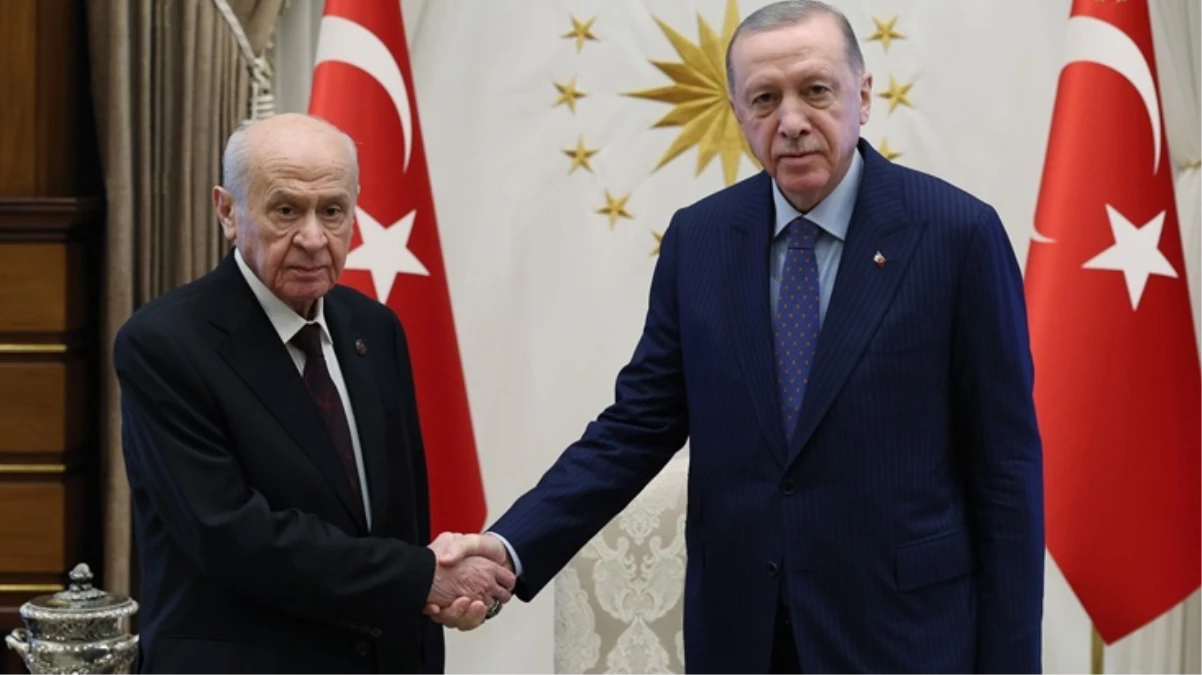 Erdoğan ve Bahçeli, belediye başkan adayları ve emeklilere zam konusunu görüştü