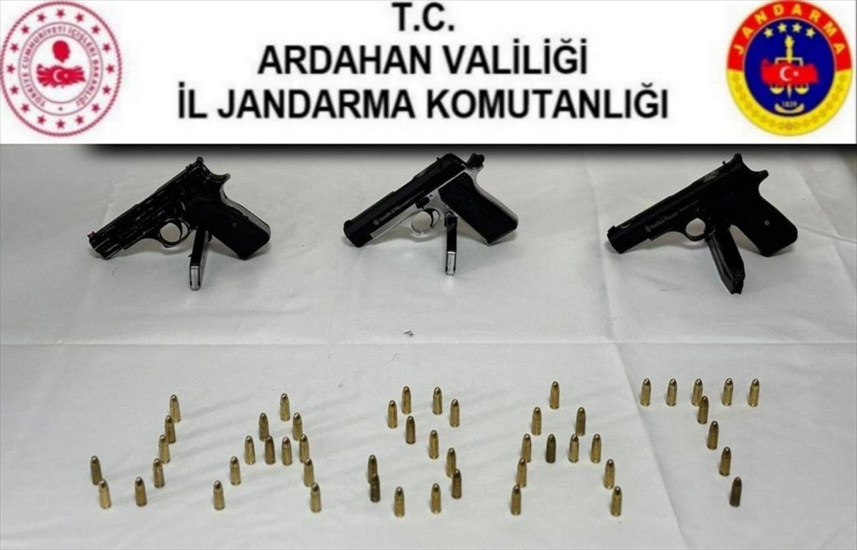 Ardahan\'da silah kaçakçılığı operasyonunda bir kişi gözaltına alındı