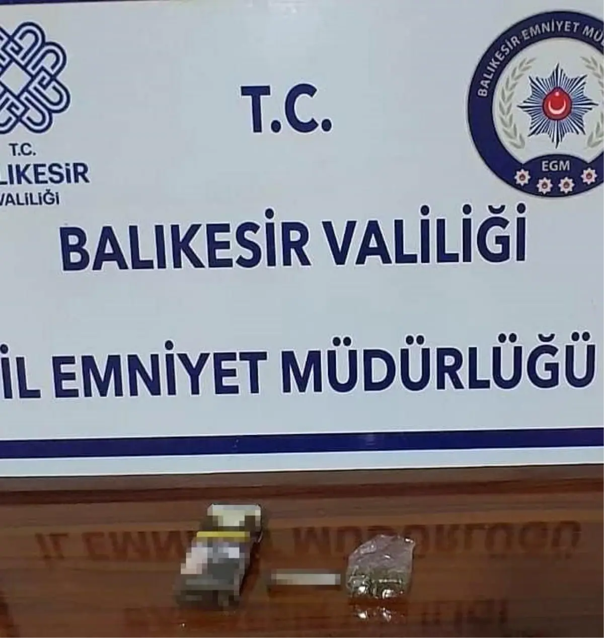 Balıkesir\'de Uyuşturucu Operasyonu: 2 Kişi Yakalandı