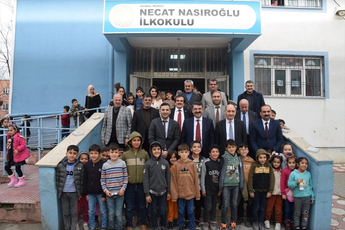 Batman\'da Necat Nasıroğlu İlkokulu\'nda Tarih Yazan Çocuklar Etkinliği Gerçekleştirildi