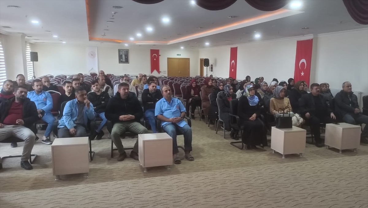 Beyşehir Devlet Yurtlarında Görevli Personellere Narkorehber Eğitimi Verildi
