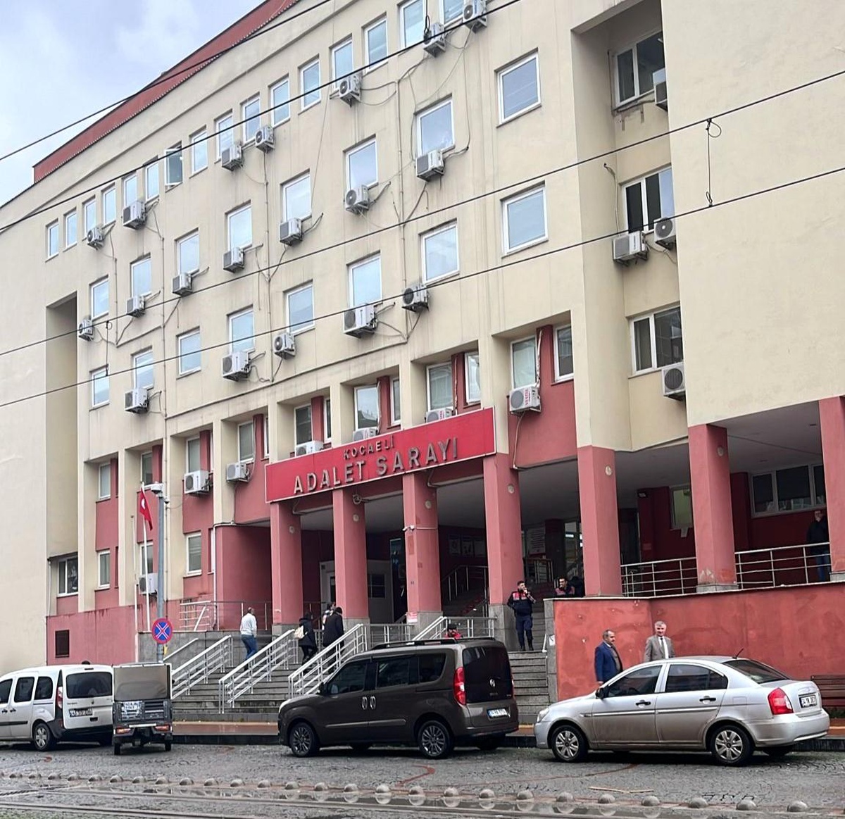 Kocaeli\'de Bungalov Dolandırıcılığı: Kadın Parasını Kaybetti