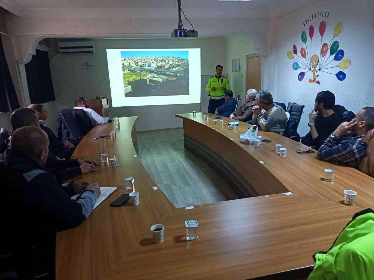 Elazığ\'da 40 sürücüye Sürücü Davranışları Geliştirme Eğitimi verildi