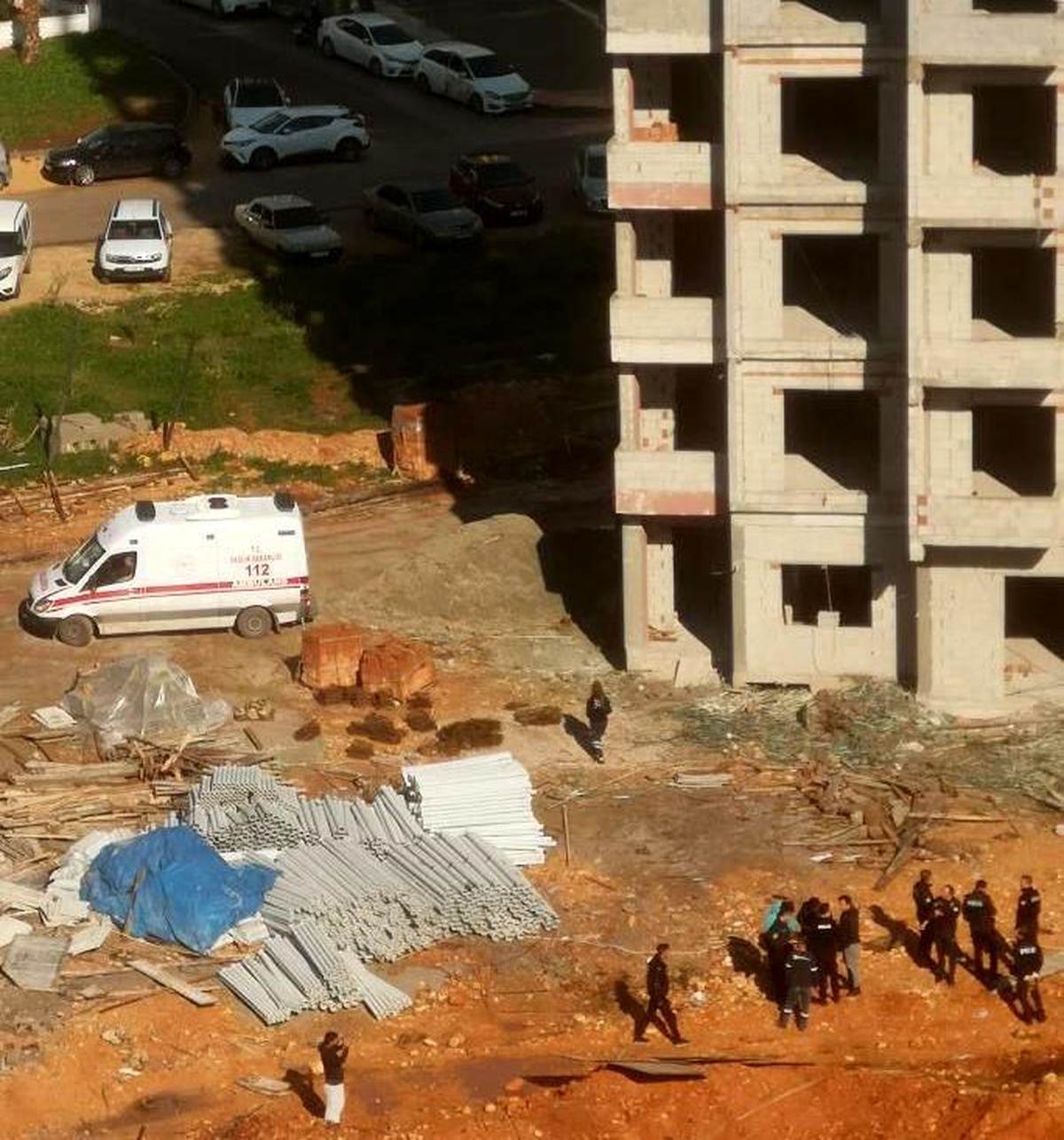 Mersin\'de İnşaat İşçisi Düşerek Hayatını Kaybetti