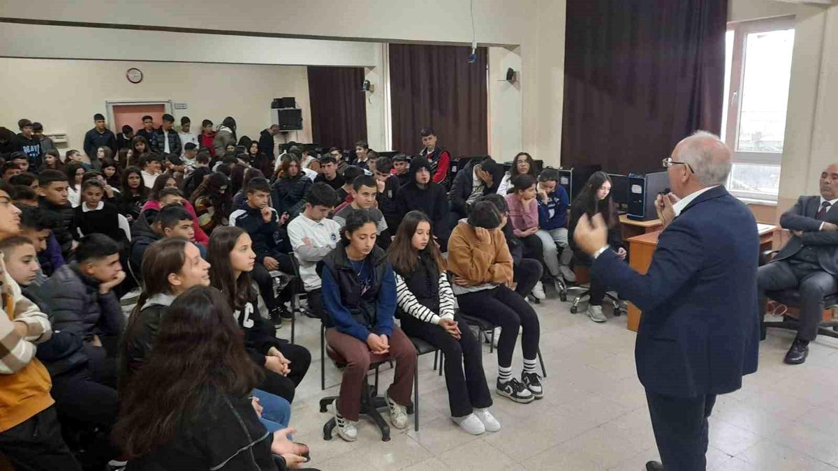 Gazipaşa Mesleki ve Teknik Anadolu Lisesi\'nde Kudüs Bilinci Semineri Verildi