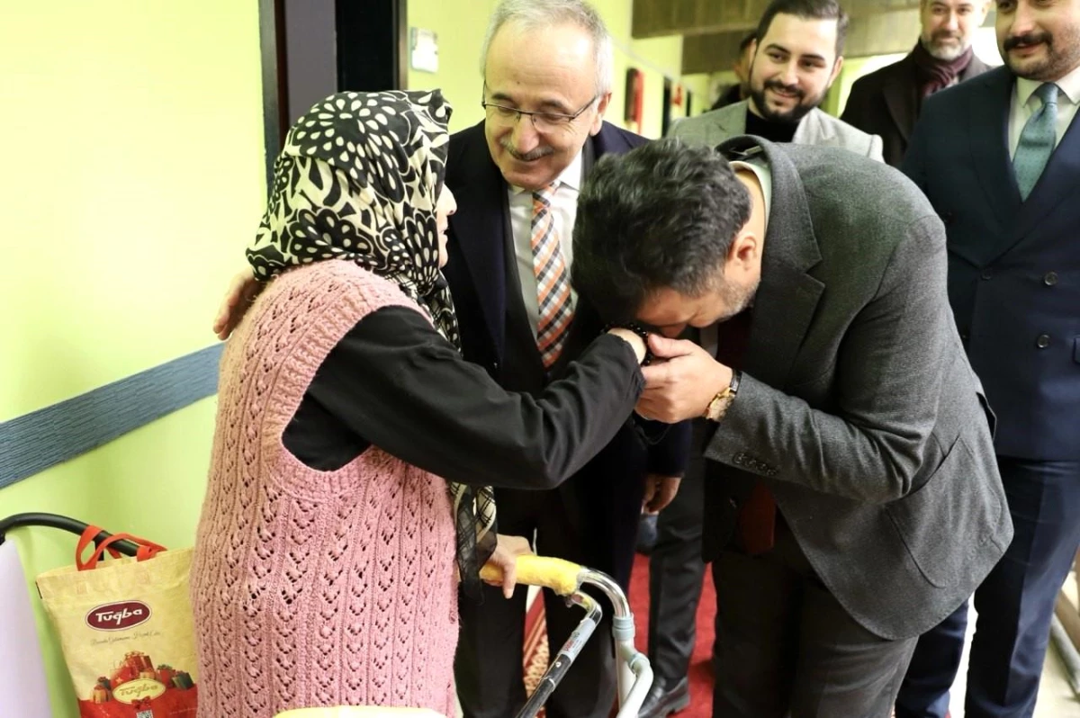 AK Parti Samsun Büyükşehir Belediye Başkan Adayı Halit Doğan, Huzurevi Ziyaretinde Yaşlılarla Buluştu
