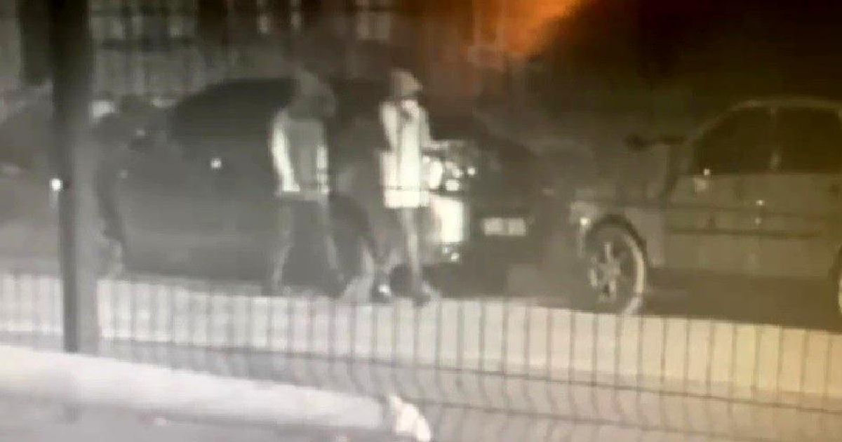 Karabük\'te çocuklar park halindeki araçları çizerek zarar verdi