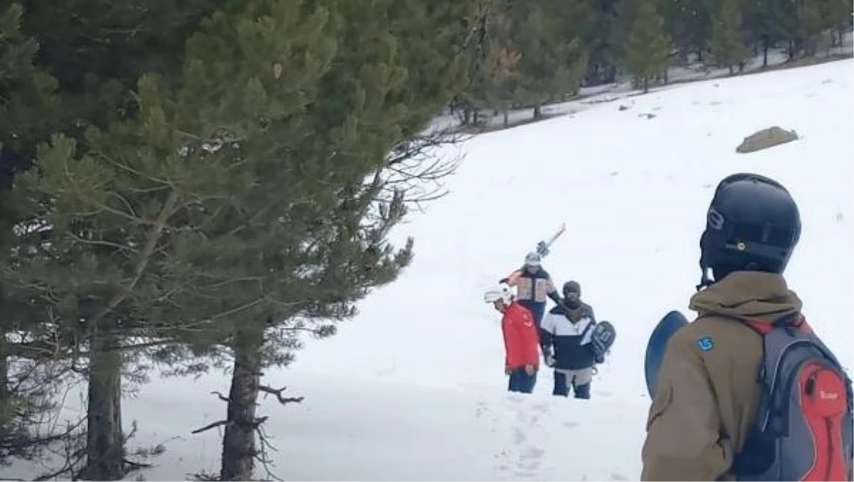 İranlı turistler kayak yaparken kayboldu, JAK timleri buldu