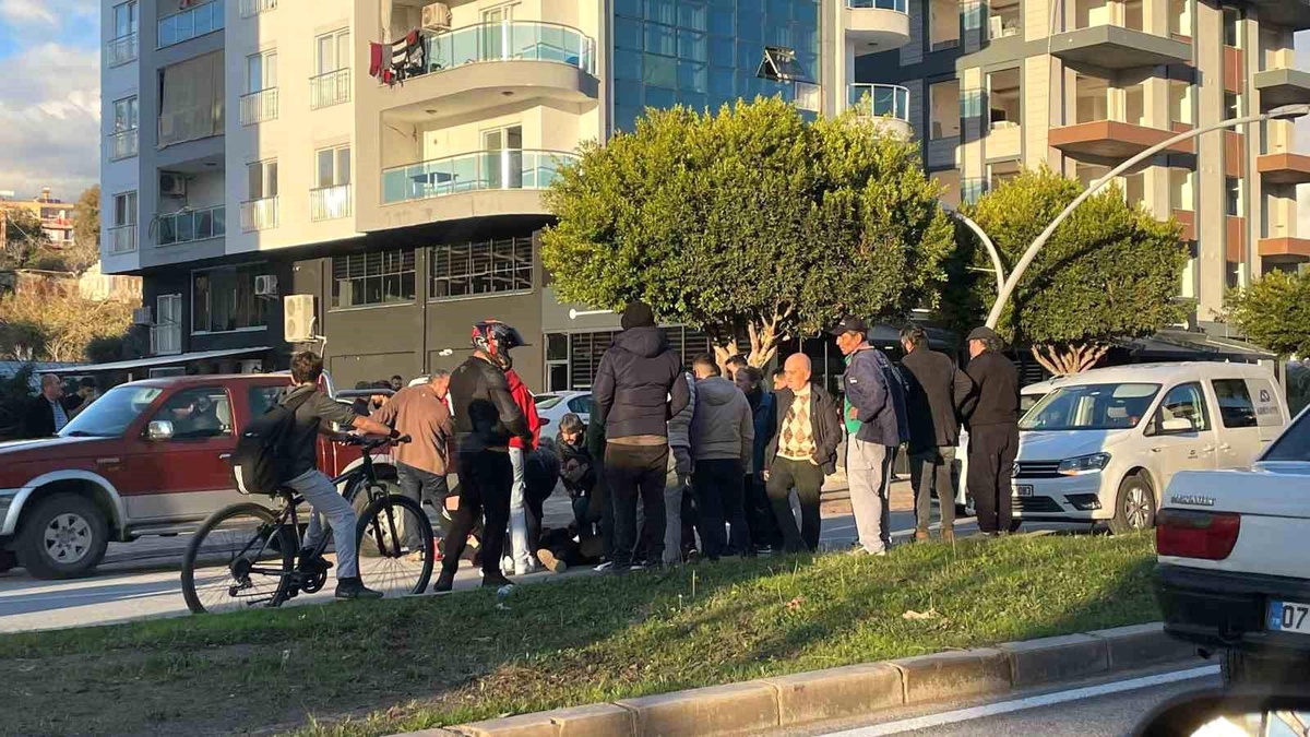 Gazipaşa\'da motosiklet kazası: Sürücü yaralandı