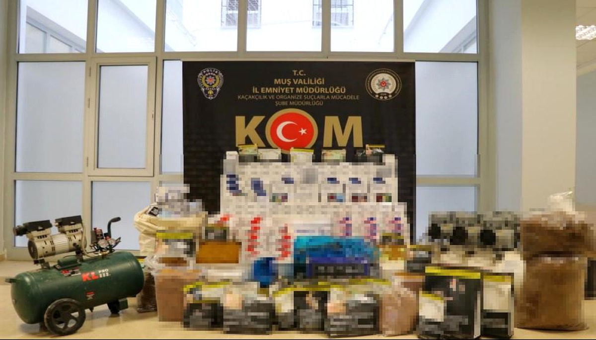 Muş\'ta yapılan operasyonda bandrolsüz sigara ve tütün ele geçirildi