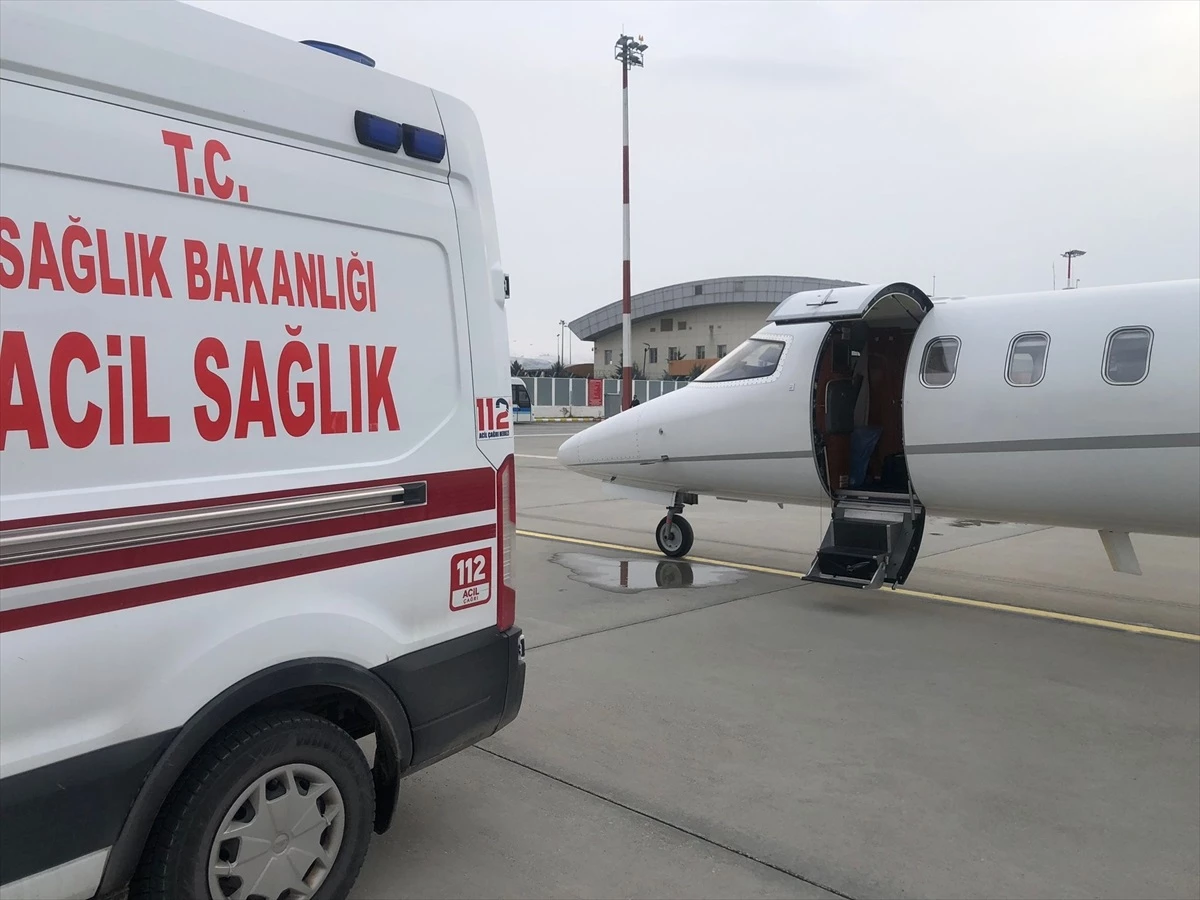 Van\'da kalp yetmezliği olan bebek, ambulans uçakla Eskişehir\'e götürüldü