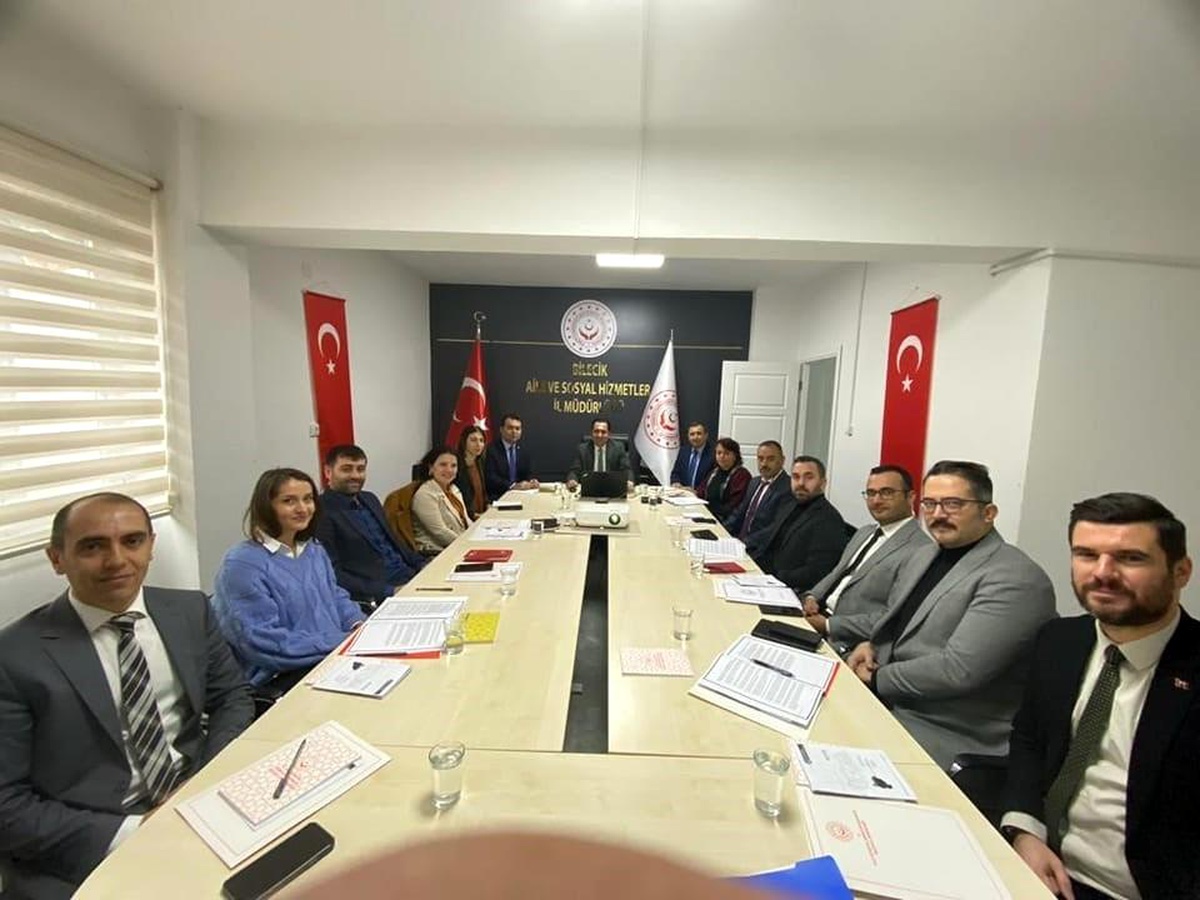 Bilecik Aile ve Sosyal Hizmetler İl Müdürlüğü, Kış Yardım Çalışmalarını Değerlendirdi