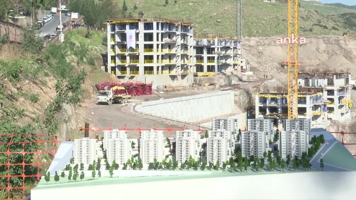 İzmir Büyükşehir Belediyesi, Çiğli\'de 546 dairelik toplu konut projesini inceledi