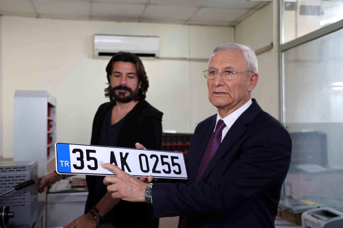 İzmir Şoförler ve Otomobilciler Odası Başkanı: Taksi ücretlerine zam yapılmayacak
