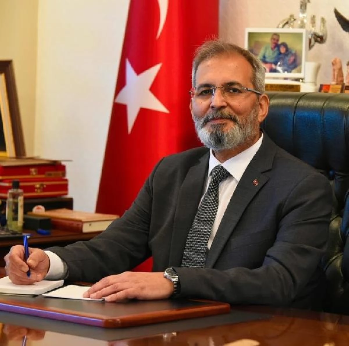 Tarsus Belediye Başkanı CHP\'den istifa ederek bağımsız aday oldu