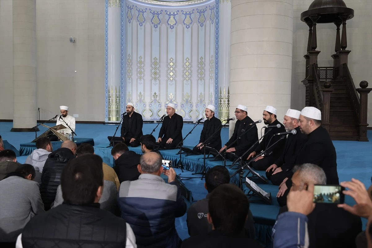 Diyanet İşleri Başkanı Ali Erbaş Regaib Gecesi\'nde konuştu