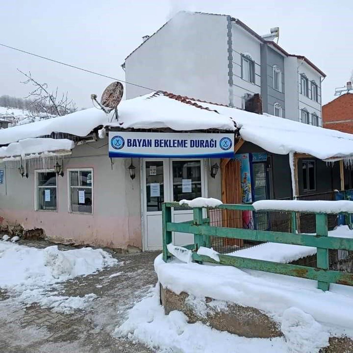 Dodurga Beldesi\'nde Kadın Bekleme Durağı Hizmete Açıldı
