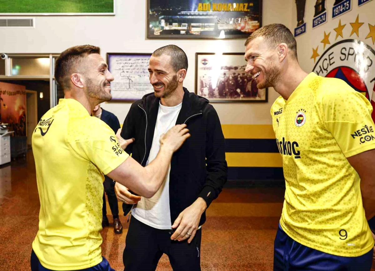 Fenerbahçe\'nin yeni transferi Leonardo Bonucci takım arkadaşlarıyla buluştu