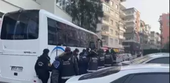İzmir'de FETÖ operasyonunda 3 kişi daha tutuklandı