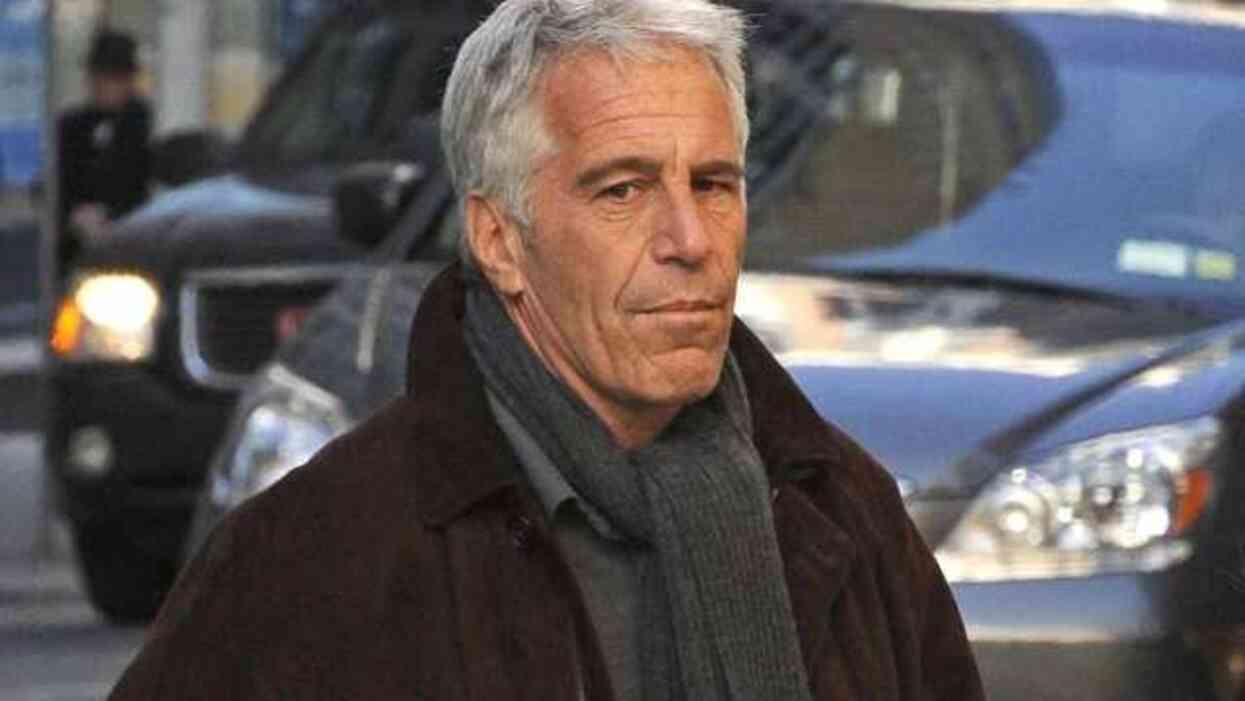 Jeffrey Epstein'ın genç bir kurbanı yaşadıklarını anlattı: Bana bin dolar vermek isteyip tecavüz etti