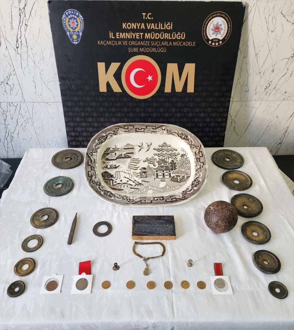 Konya\'da Tarihi Eser Kaçakçılığı Operasyonu: 3 Şüpheli Gözaltına Alındı