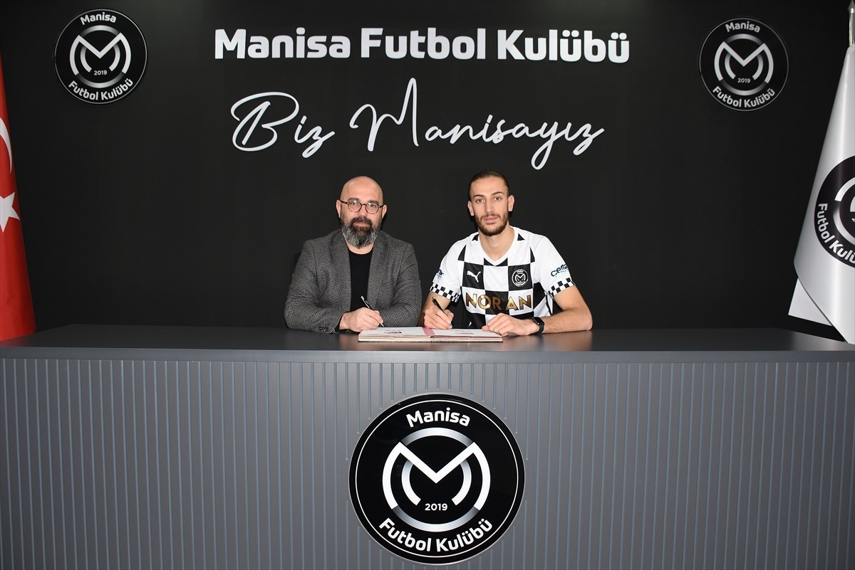 Manisa FK, Sertan Taşqın ve Muhammet Ensar Akgün\'ü kadrosuna kattı