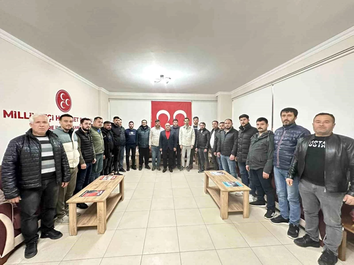 MHP Demre İlçe Başkanı ve Yönetim Kurulu Üyeleri İstifa Etti