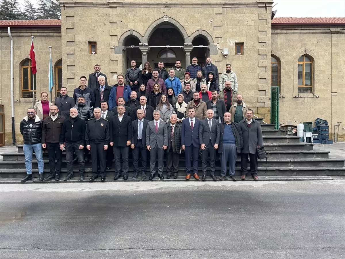 Niğde Valisi Cahit Çelik basın mensuplarıyla buluştu