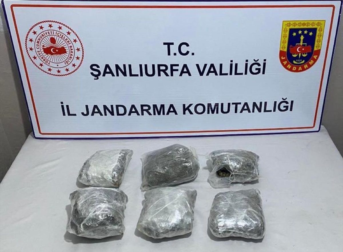 Şanlıurfa\'da 7 kilogram sentetik uyuşturucu ele geçirildi, 2 şüpheli gözaltına alındı