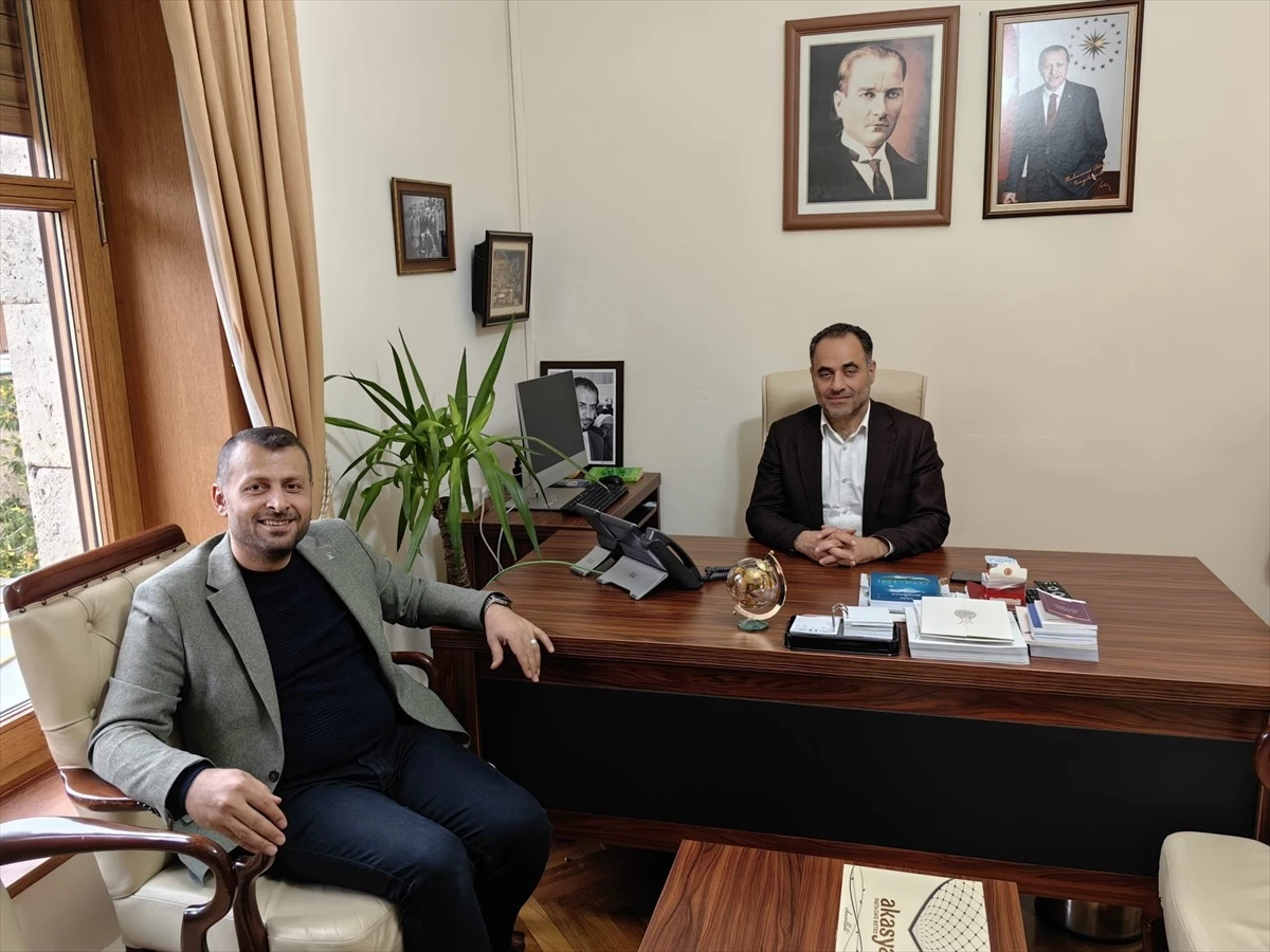 AK Parti Mardin İl Başkanı Vahap Alma, Mardin milletvekilleri Kılıç ve Adak\'ı ziyaret etti