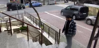 Avcılar'da Bir Binanın Demir Bahçe Kapısı Çalındı