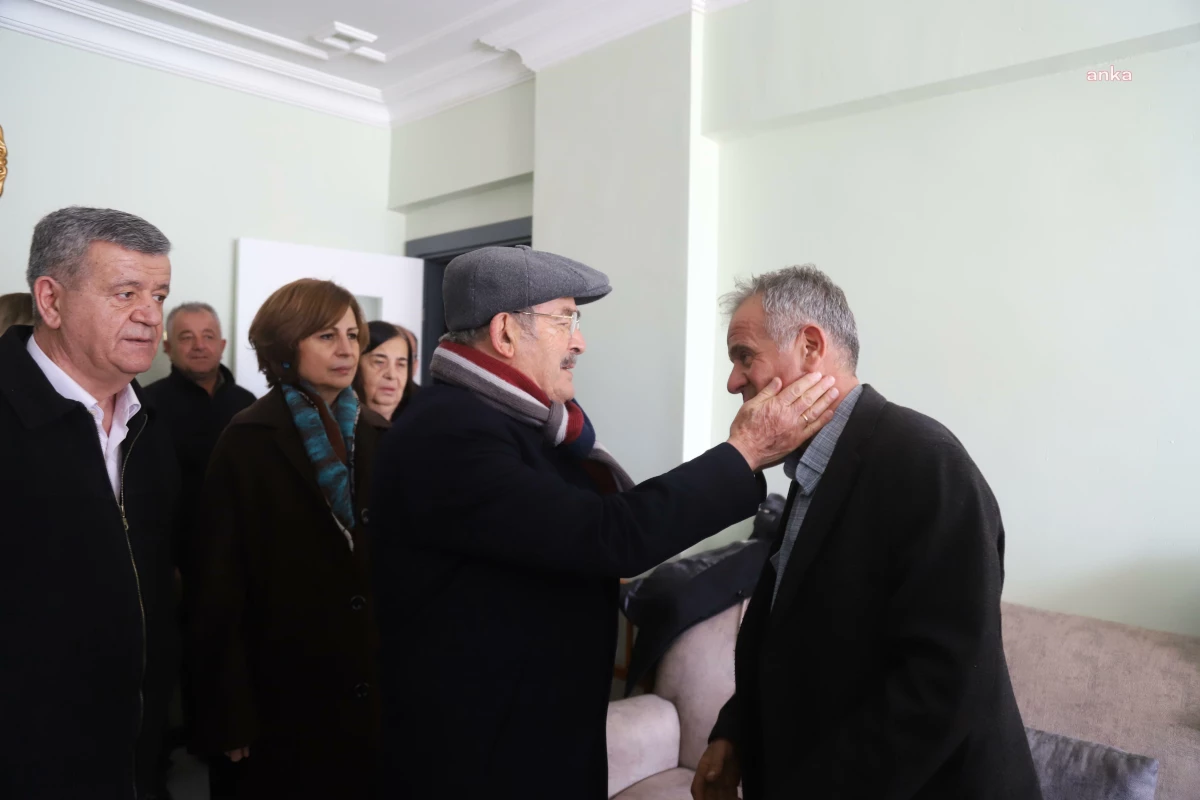 Eskişehir Büyükşehir Belediye Başkanı ve CHP Milletvekilleri Şehit Ailesine Taziye Ziyaretinde Bulundu